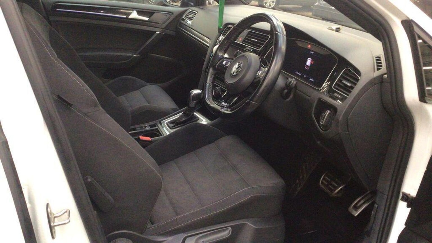 Used Volkswagen Golf 2020 for sale - 77668511: Photo 6