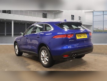 Used Jaguar F-Pace 2017 for sale - 77555111: Photo