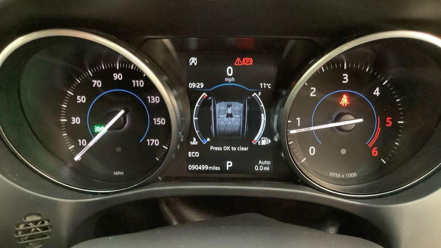 Used Jaguar F-Pace 2017 for sale - 77555111: Photo 8