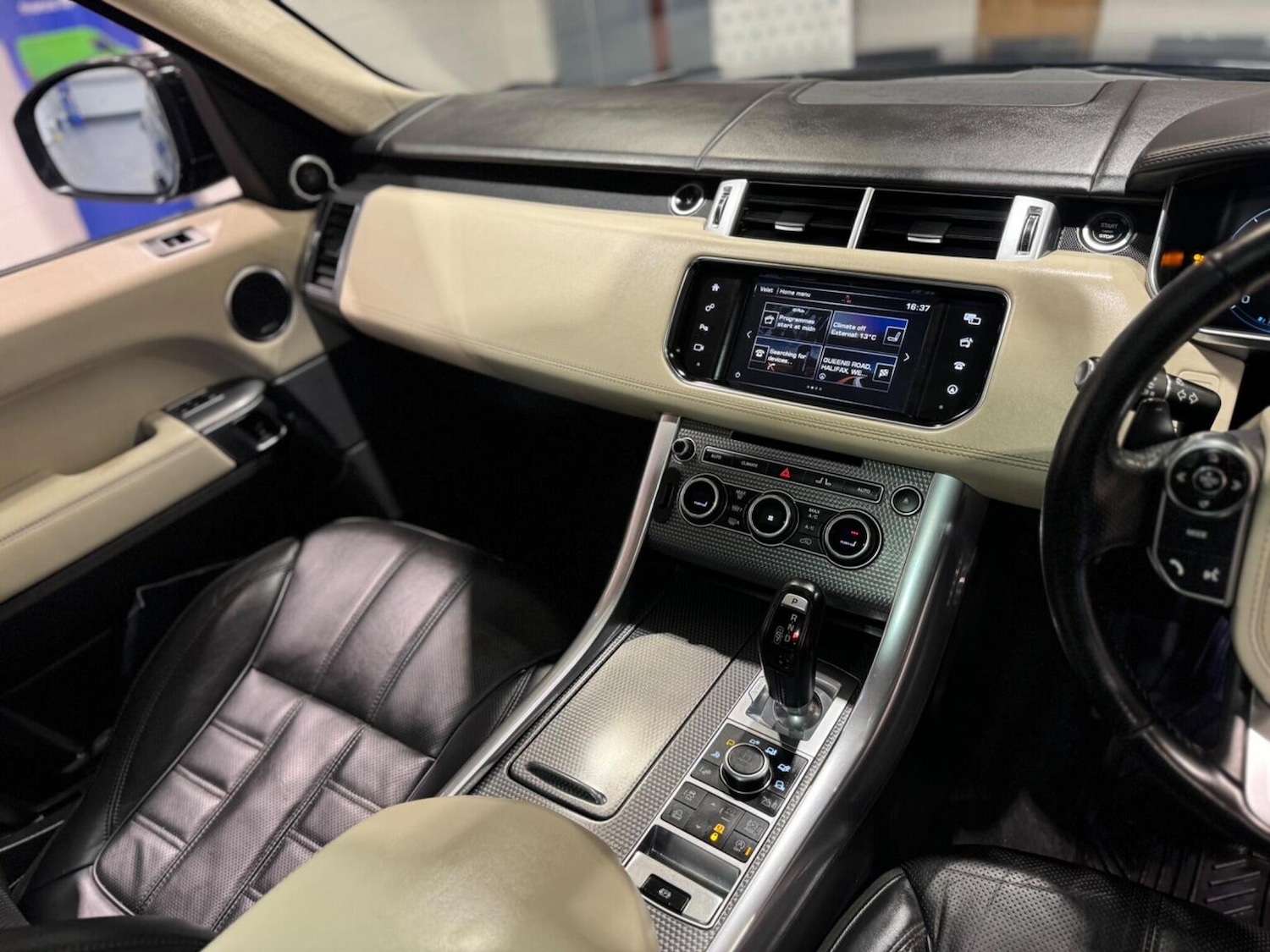 Used Land Rover Range Rover Sport 2015 for sale - 77336743: Photo 9