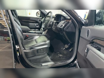 Used Land Rover Discovery 2019 for sale - 78865025: Photo