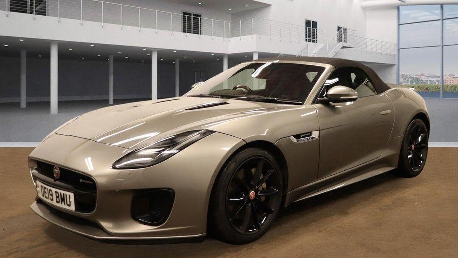 Used Jaguar F-Type 2019 for sale - 77668622: Photo 5