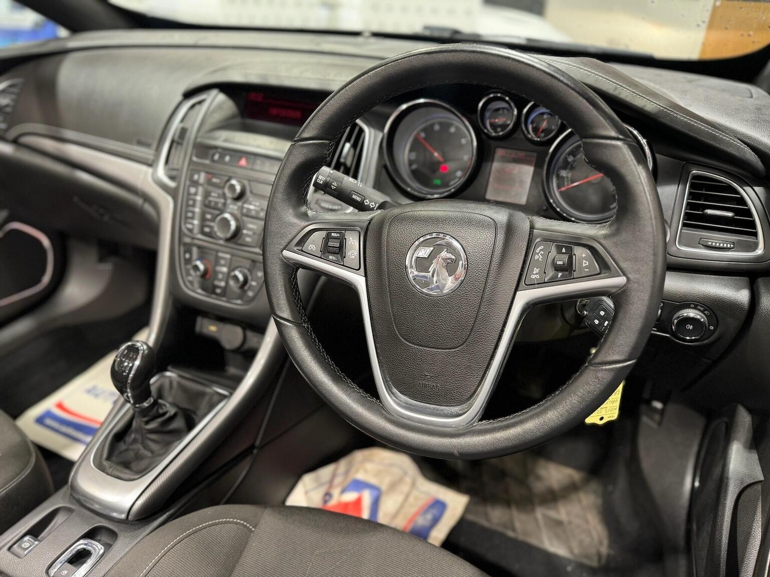 Used Vauxhall Cascada 2015 for sale - 77336717: Photo 10