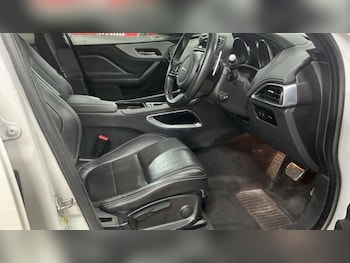 Used Jaguar F-Pace 2019 for sale - 78574909: Photo