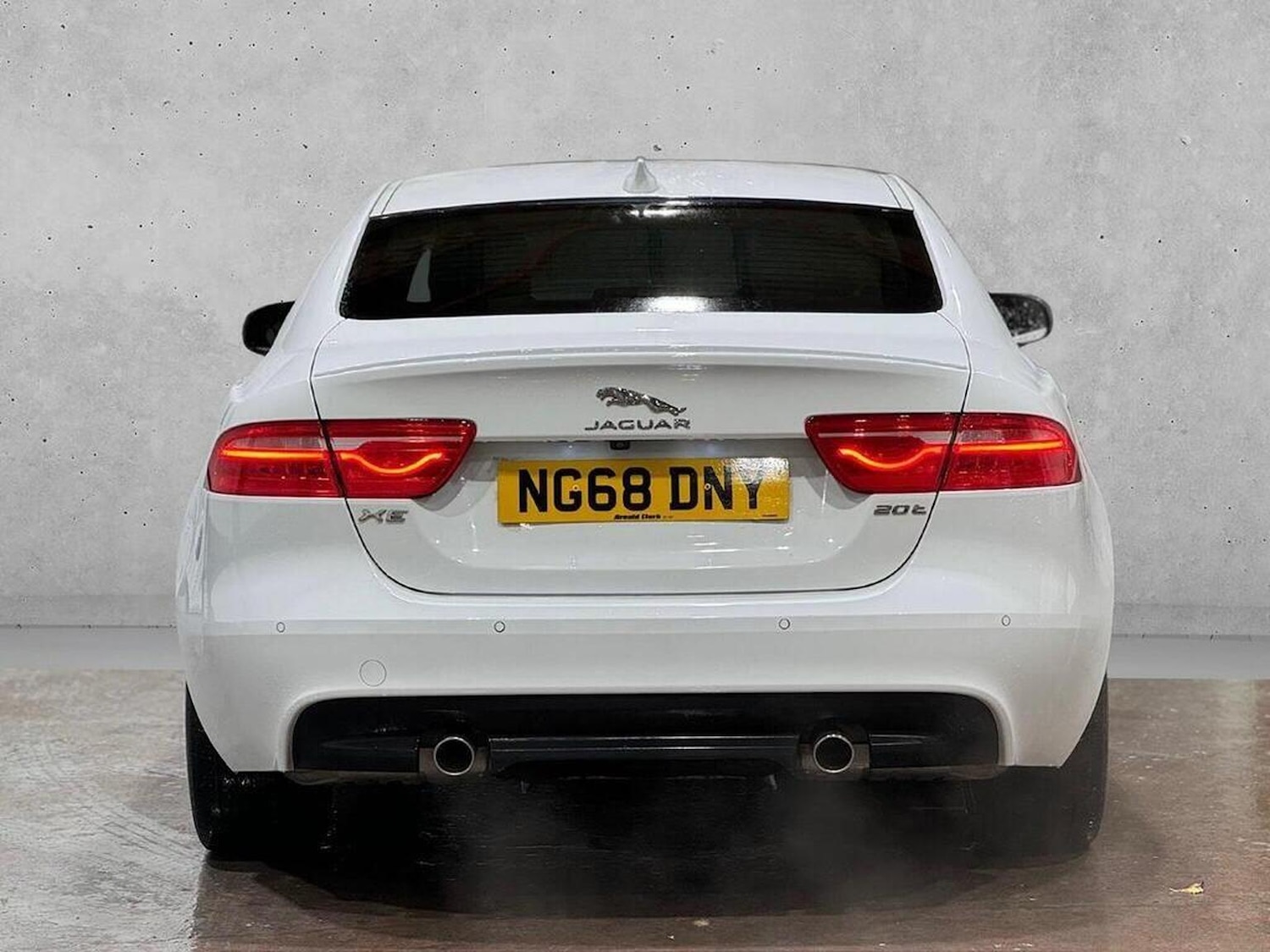 Used Jaguar XE 2019 for sale - 77590119: Photo 6