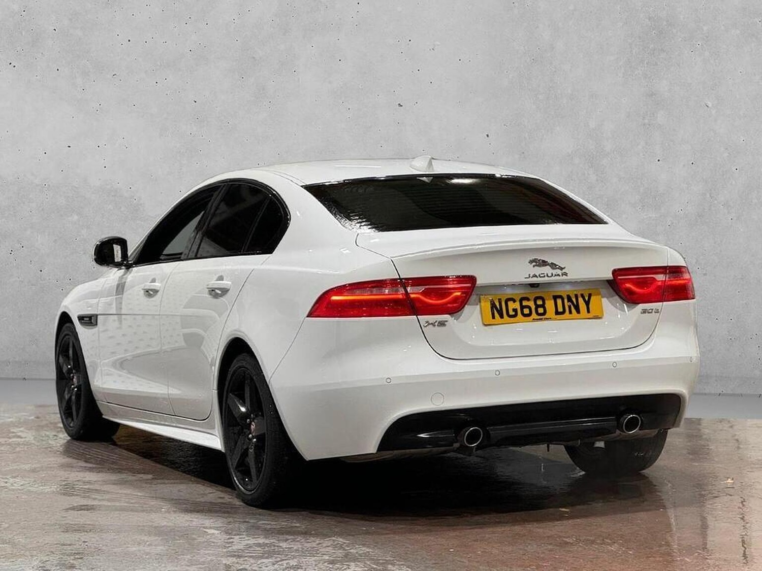 Used Jaguar XE 2019 for sale - 77590119: Photo 7