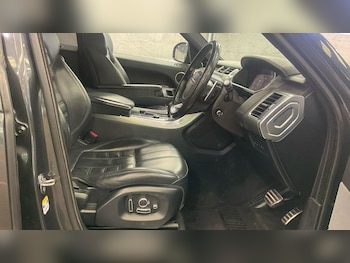 Used Land Rover Range Rover Sport 2016 for sale - 78865030: Photo