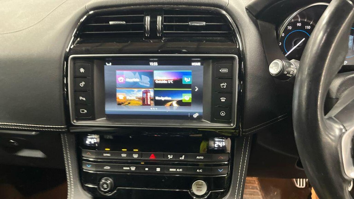 Used Jaguar F-Pace 2018 for sale - 77707159: Photo 8