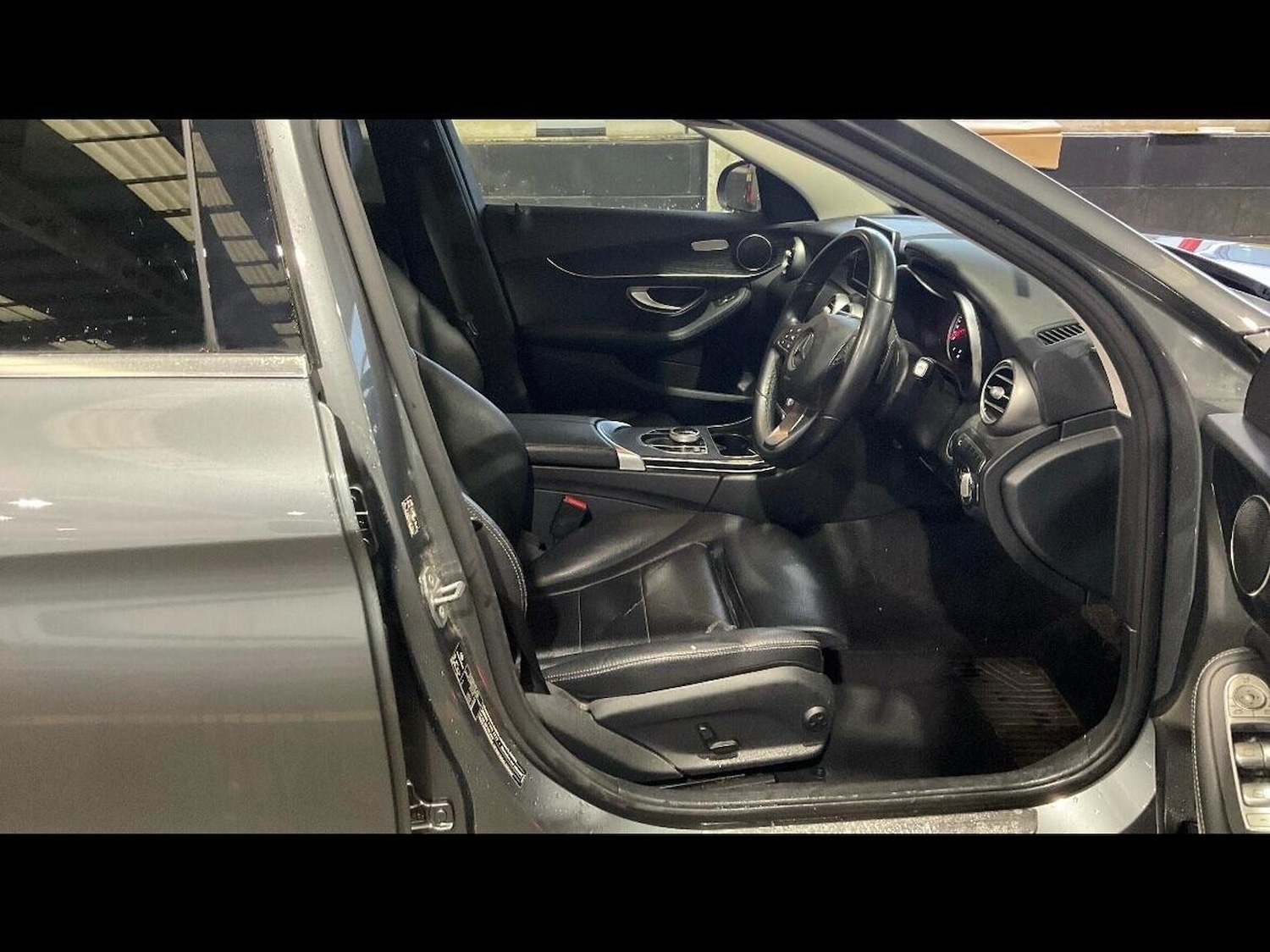 Used Mercedes-Benz C Class 2018 for sale - 77735754: Photo 4