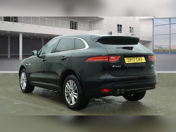 Used Jaguar F-Pace 2017 for sale - 77555109: Photo