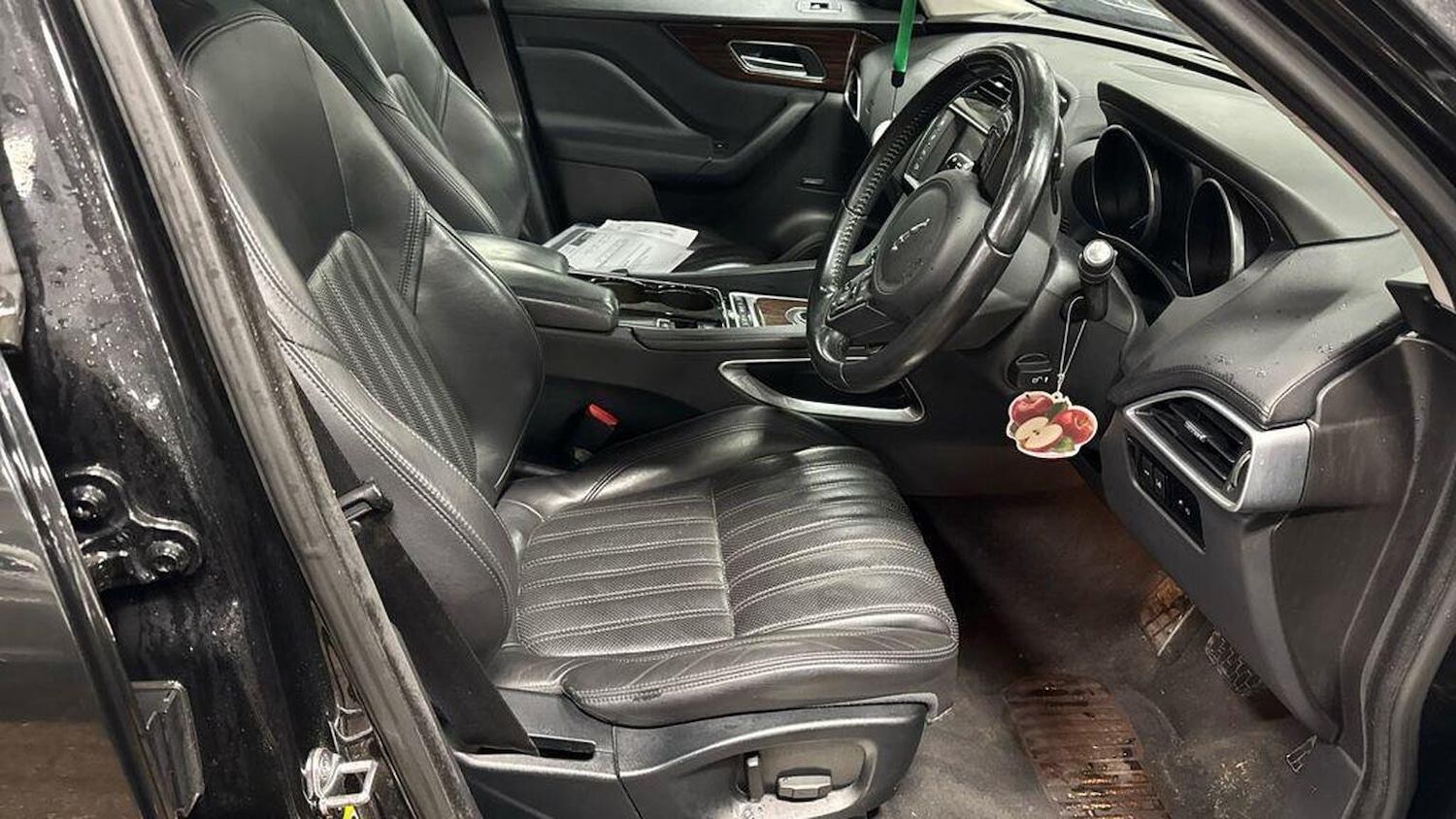 Used Jaguar F-Pace 2017 for sale - 77555109: Photo 6