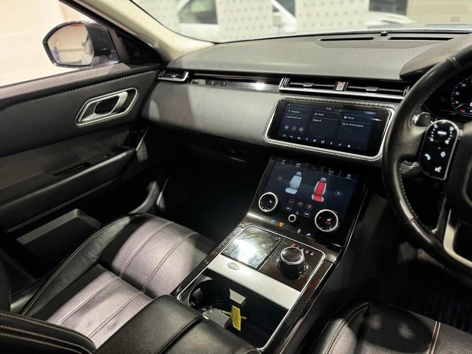 Used Land Rover Range Rover Velar 2018 for sale - 77572890: Photo 11