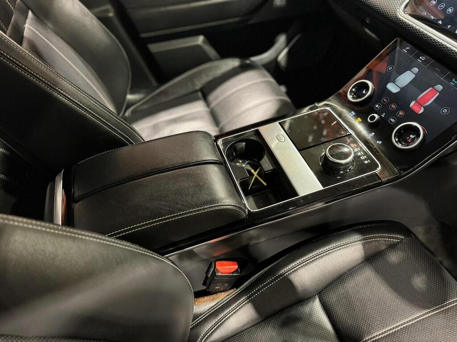 Used Land Rover Range Rover Velar 2018 for sale - 77572890: Photo 18