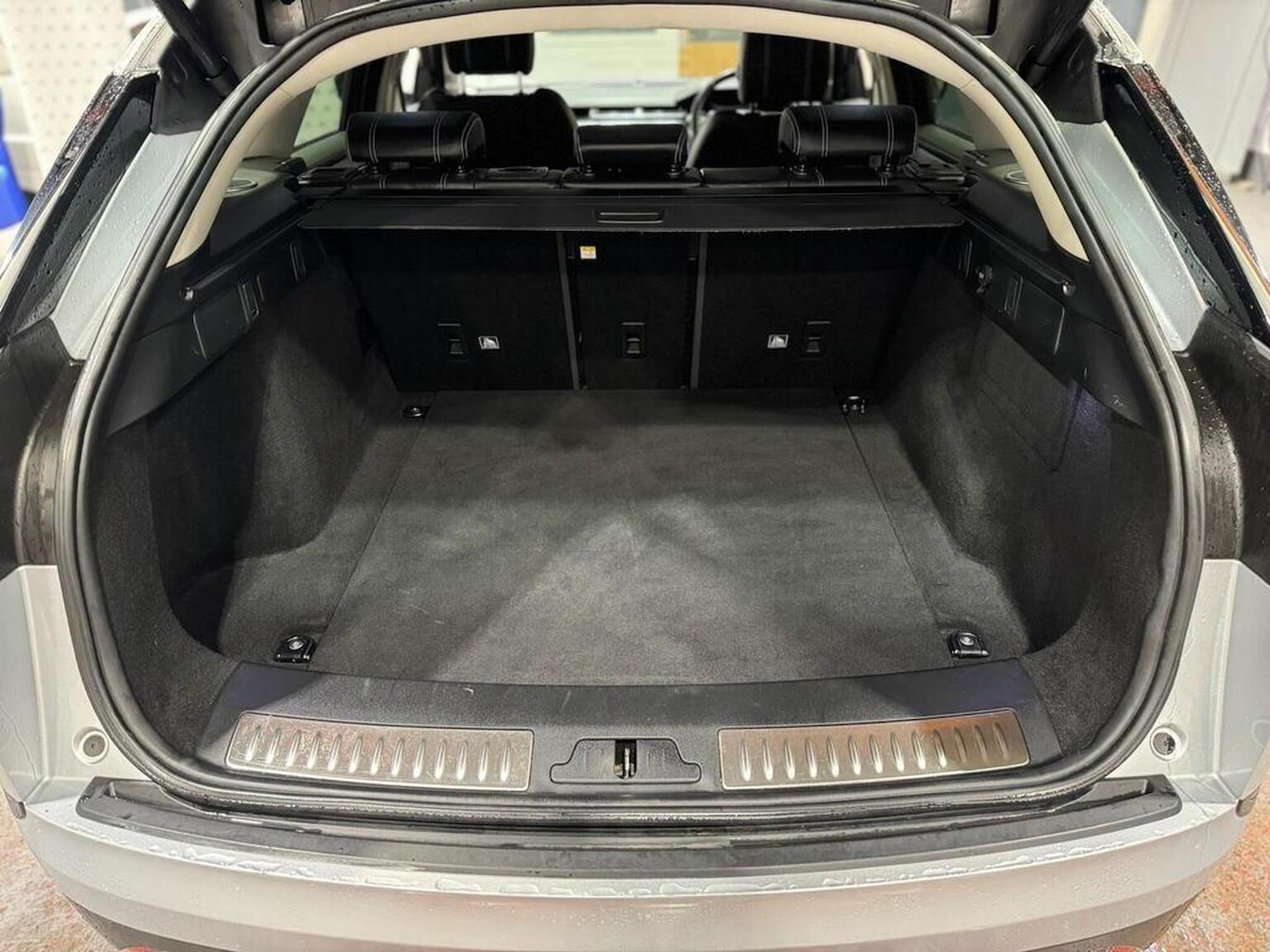 Used Land Rover Range Rover Velar 2018 for sale - 77572890: Photo 21