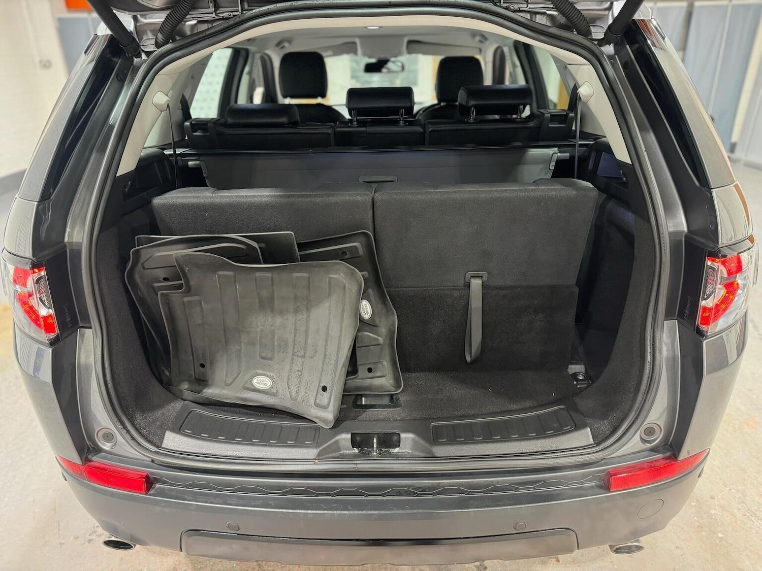 Used Land Rover Discovery Sport 2017 for sale - 77521958: Photo 22