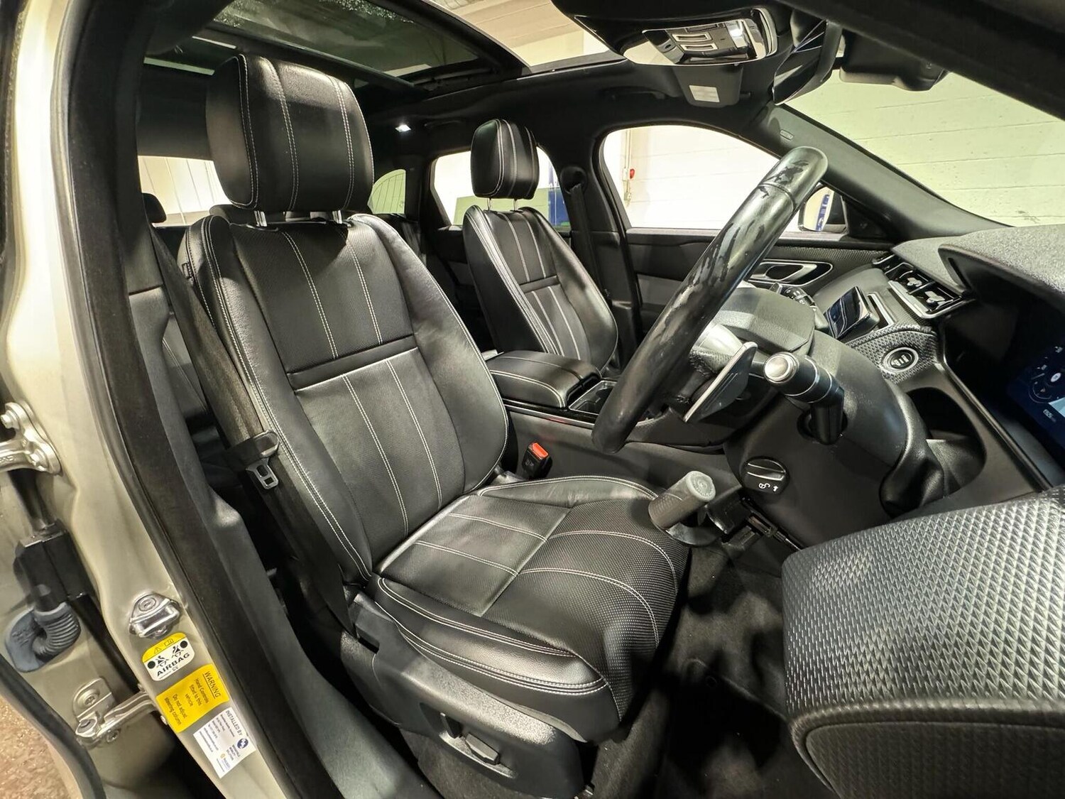 Used Land Rover Range Rover Velar 2019 for sale - 77336711: Photo 9