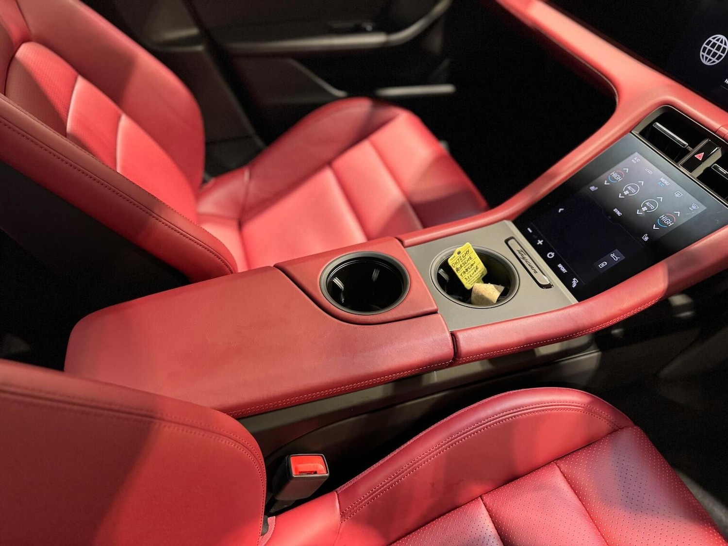 Used Porsche Taycan 2022 for sale - 77336713: Photo 18