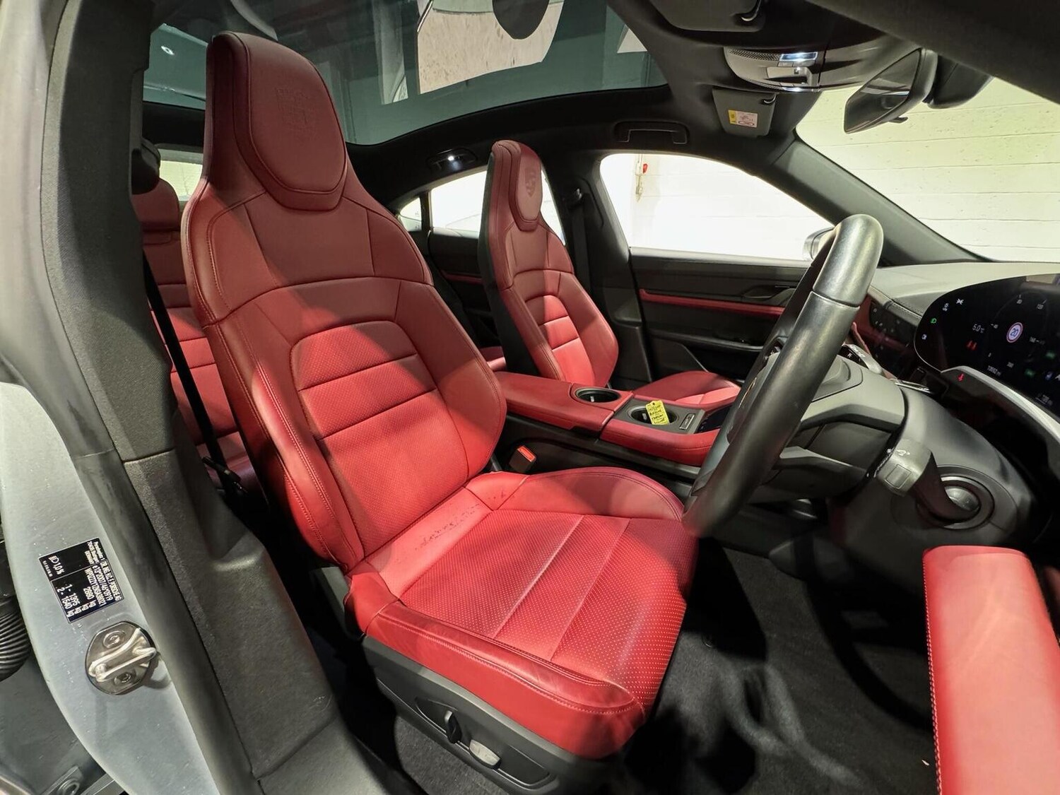 Used Porsche Taycan 2022 for sale - 77336713: Photo 8