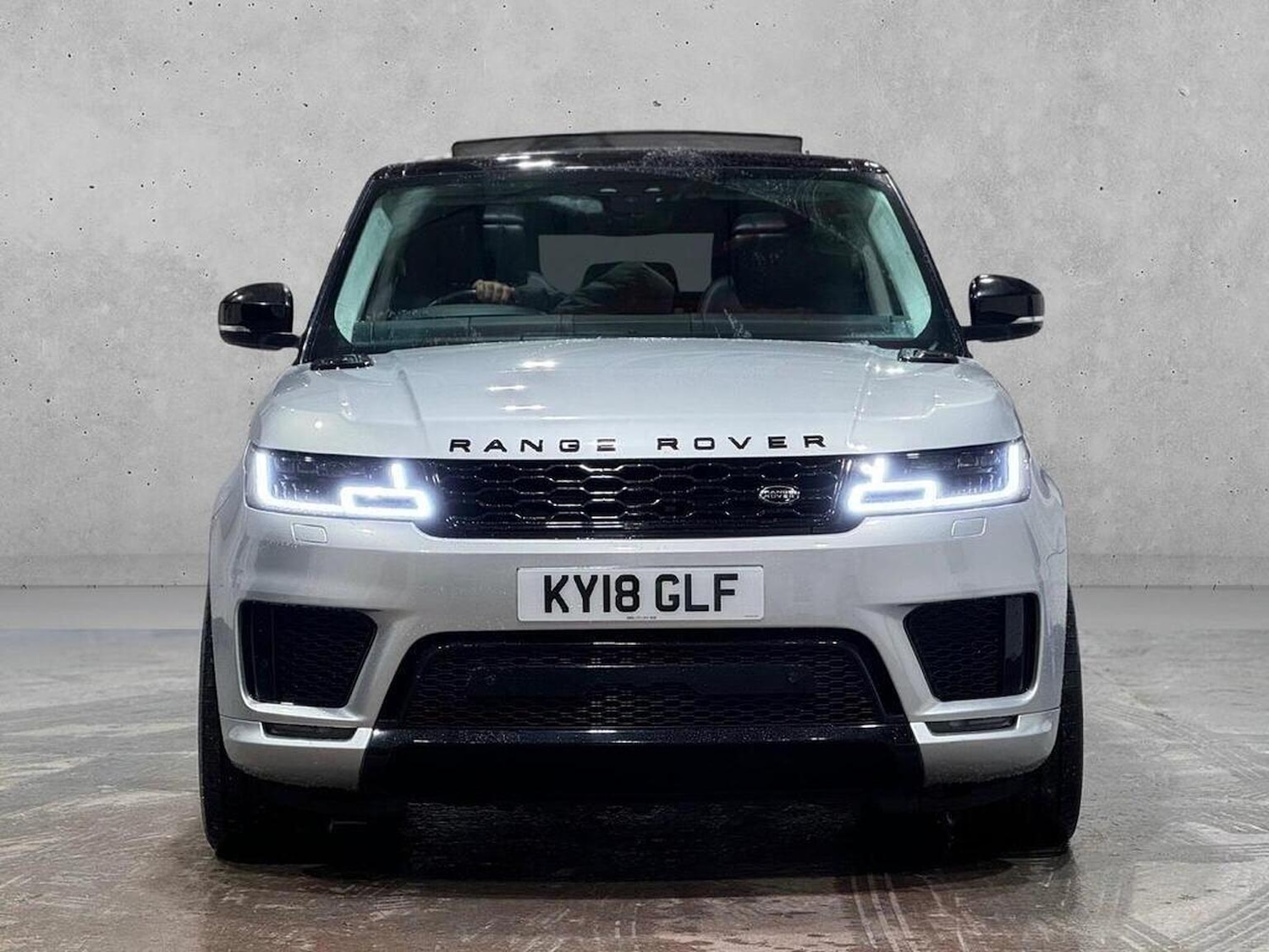 Used Land Rover Range Rover Sport 2018 for sale - 77572871: Photo 2