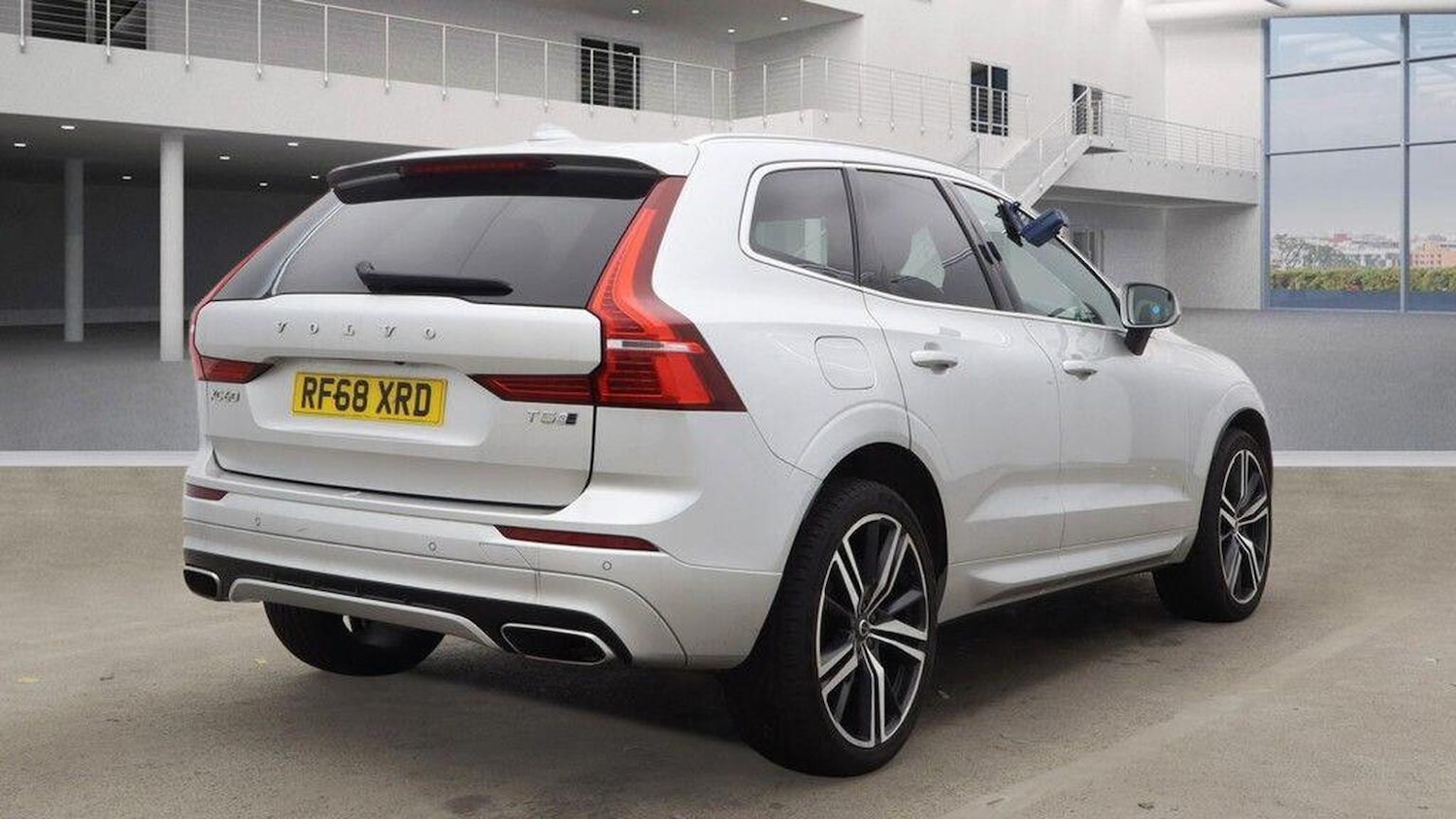 Used Volvo XC60 2019 for sale - 77438482: Photo 4