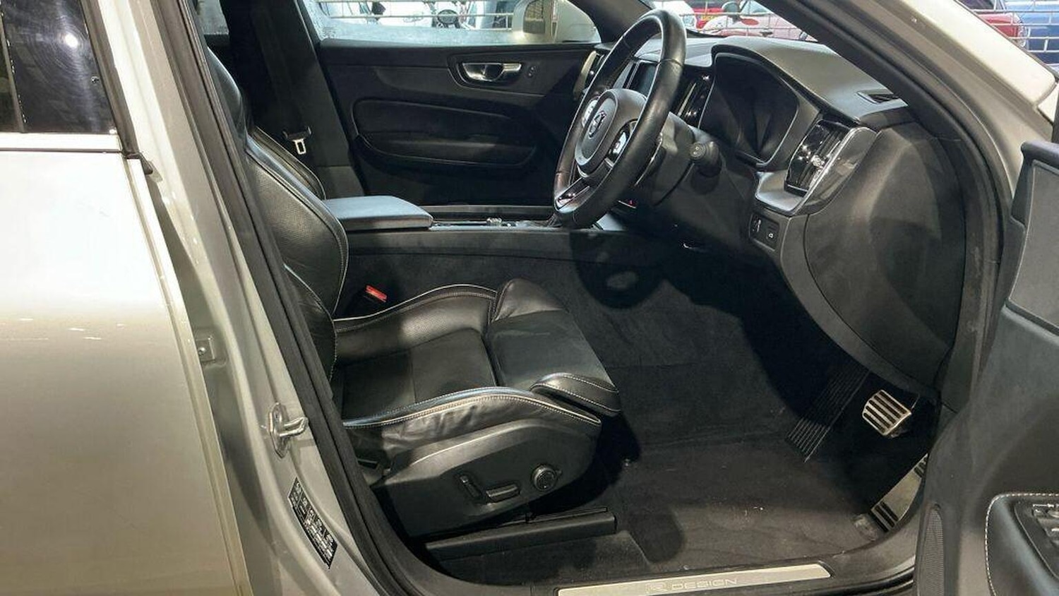 Used Volvo XC60 2019 for sale - 77438482: Photo 6