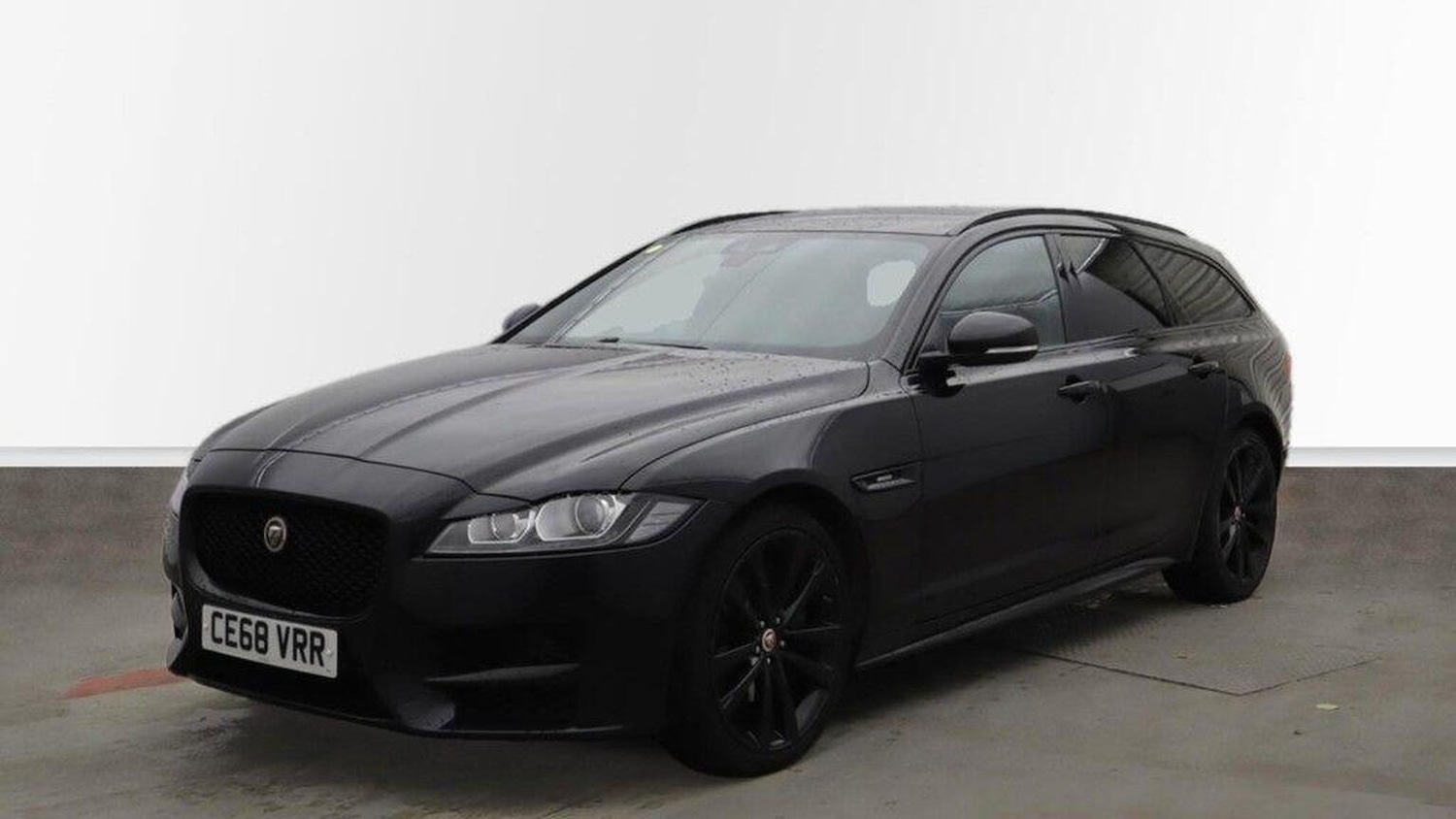 Used Jaguar XF 2018 for sale - 77694294: Photo 2
