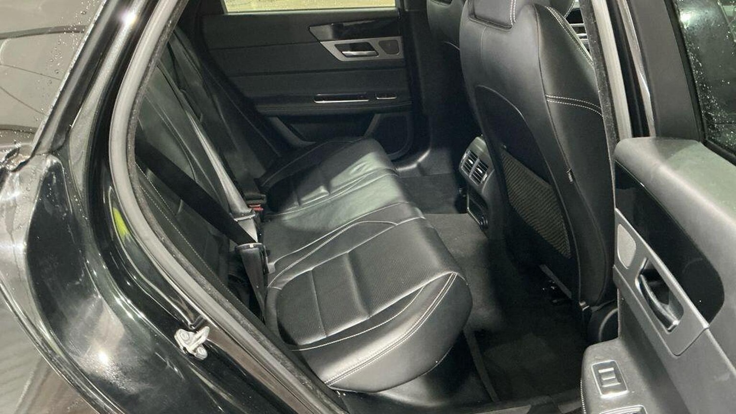 Used Jaguar XF 2018 for sale - 77694294: Photo 6