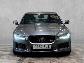 Used Jaguar XE 2017 for sale - 78574993: Photo