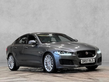 Used Jaguar XE 2017 for sale - 78574993: Photo