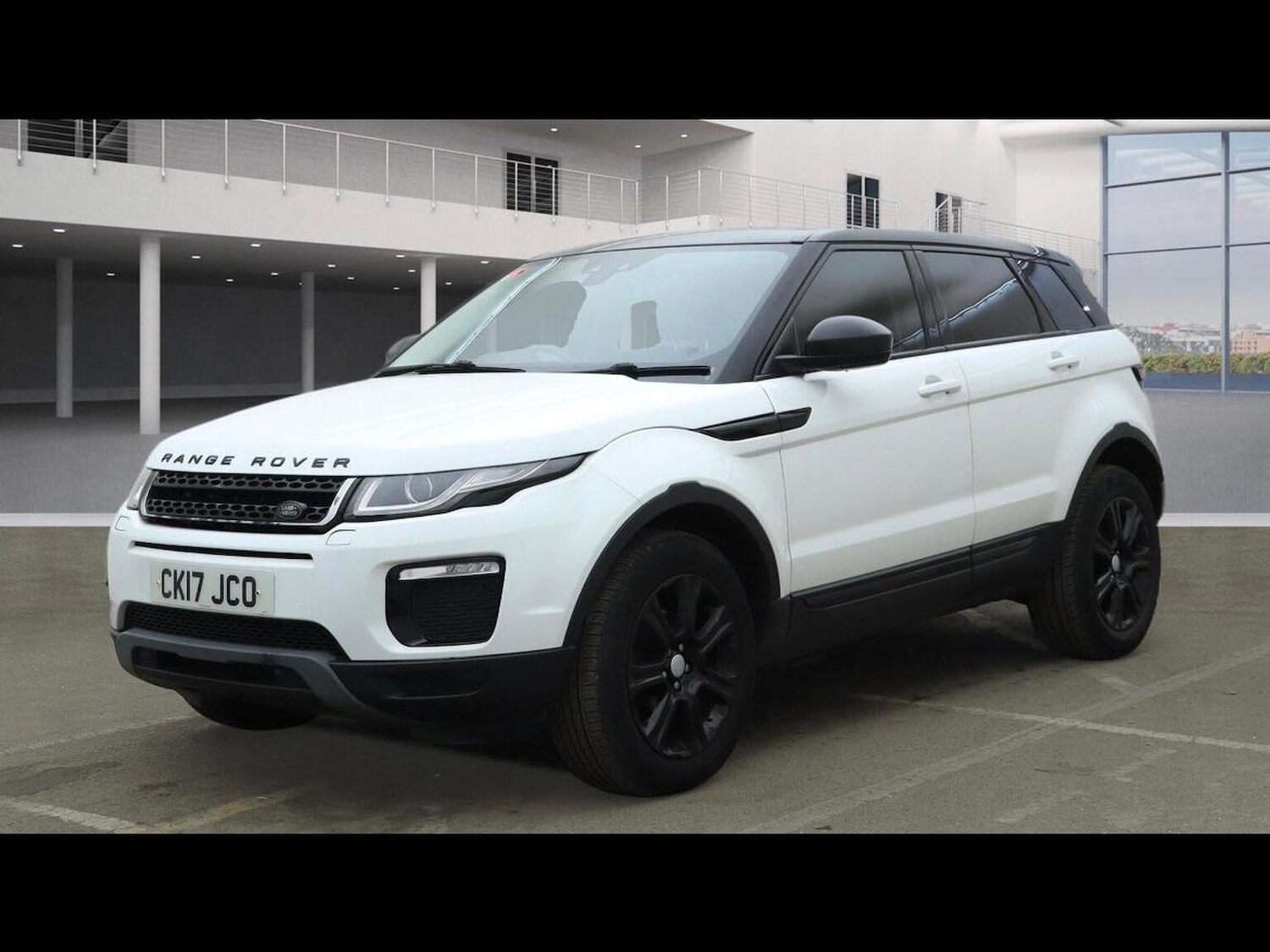 Used Land Rover Range Rover Evoque 2017 for sale - 77638643: Photo 2
