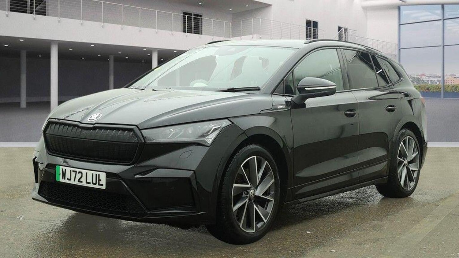 Used Skoda Enyaq 2022 for sale - 77603357: Photo 2