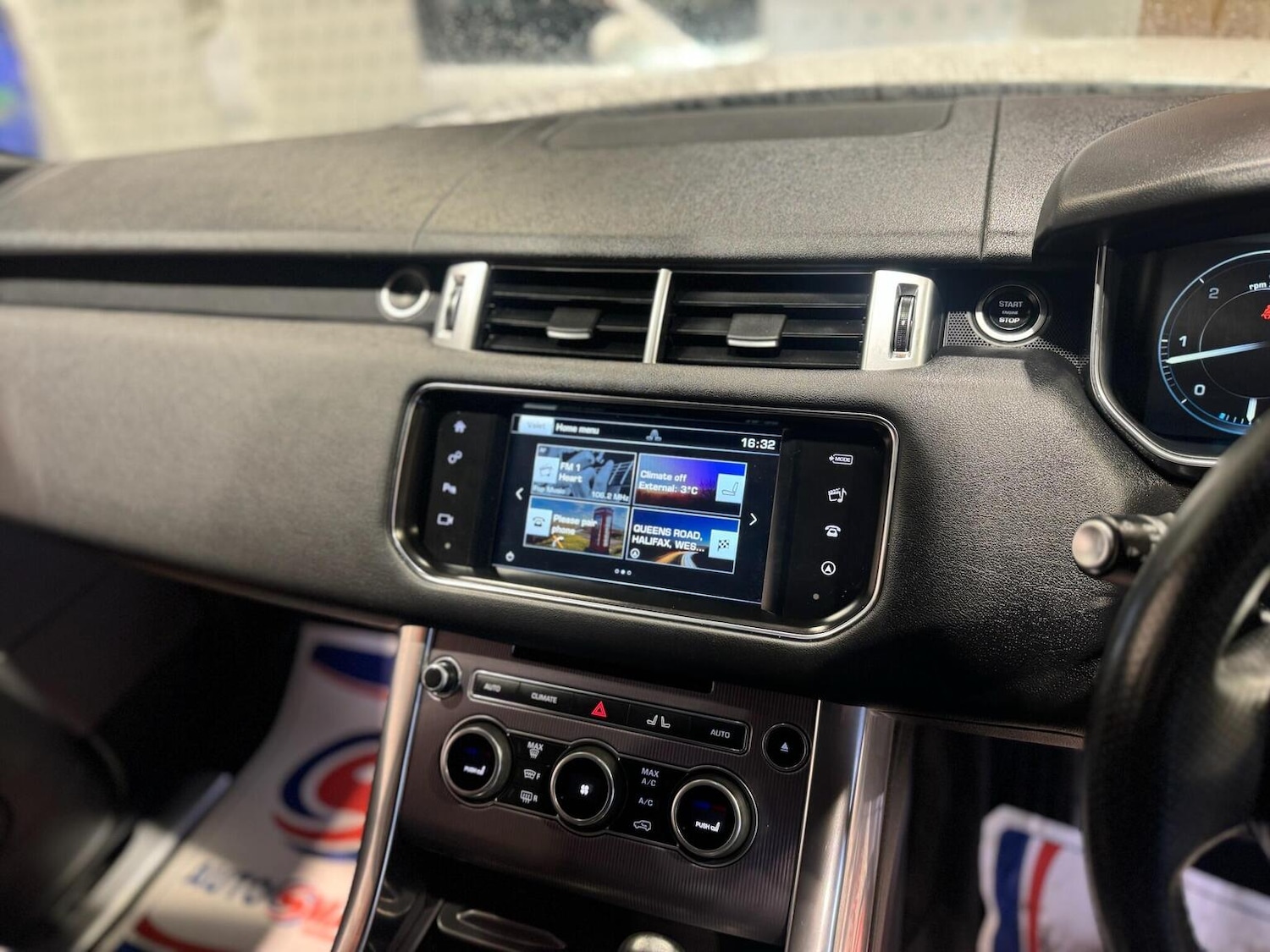 Used Land Rover Range Rover Sport 2015 for sale - 77590082: Photo 13