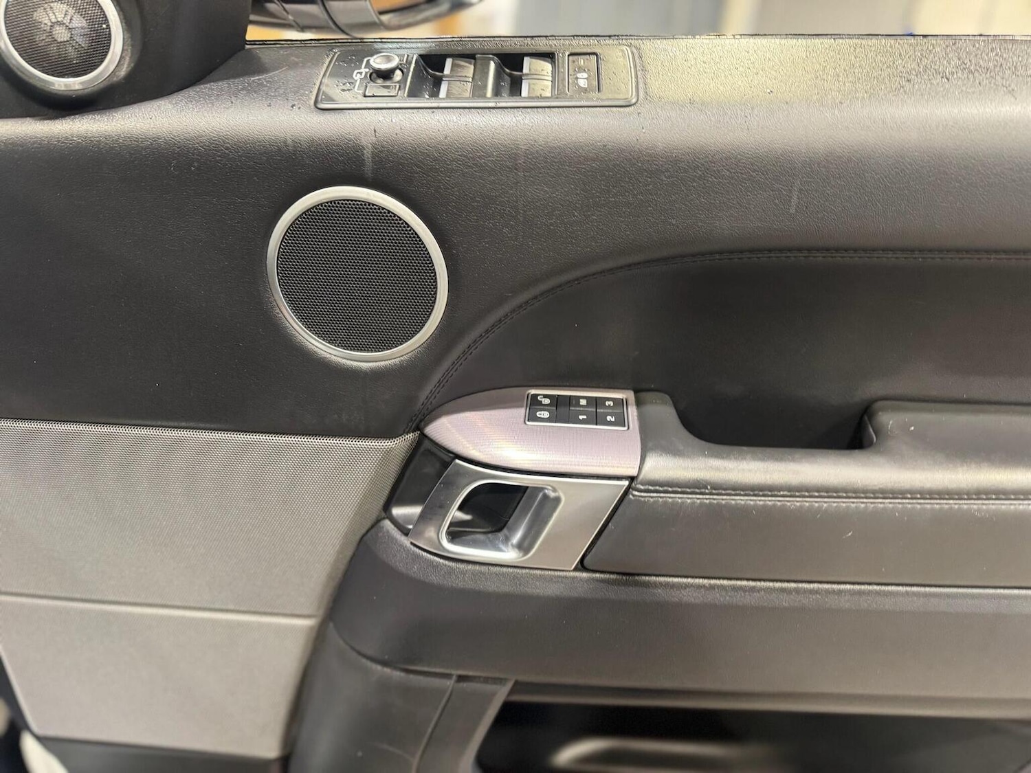 Used Land Rover Range Rover Sport 2015 for sale - 77590082: Photo 17