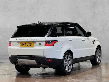 Used Land Rover Range Rover Sport 2015 for sale - 77590082: Photo