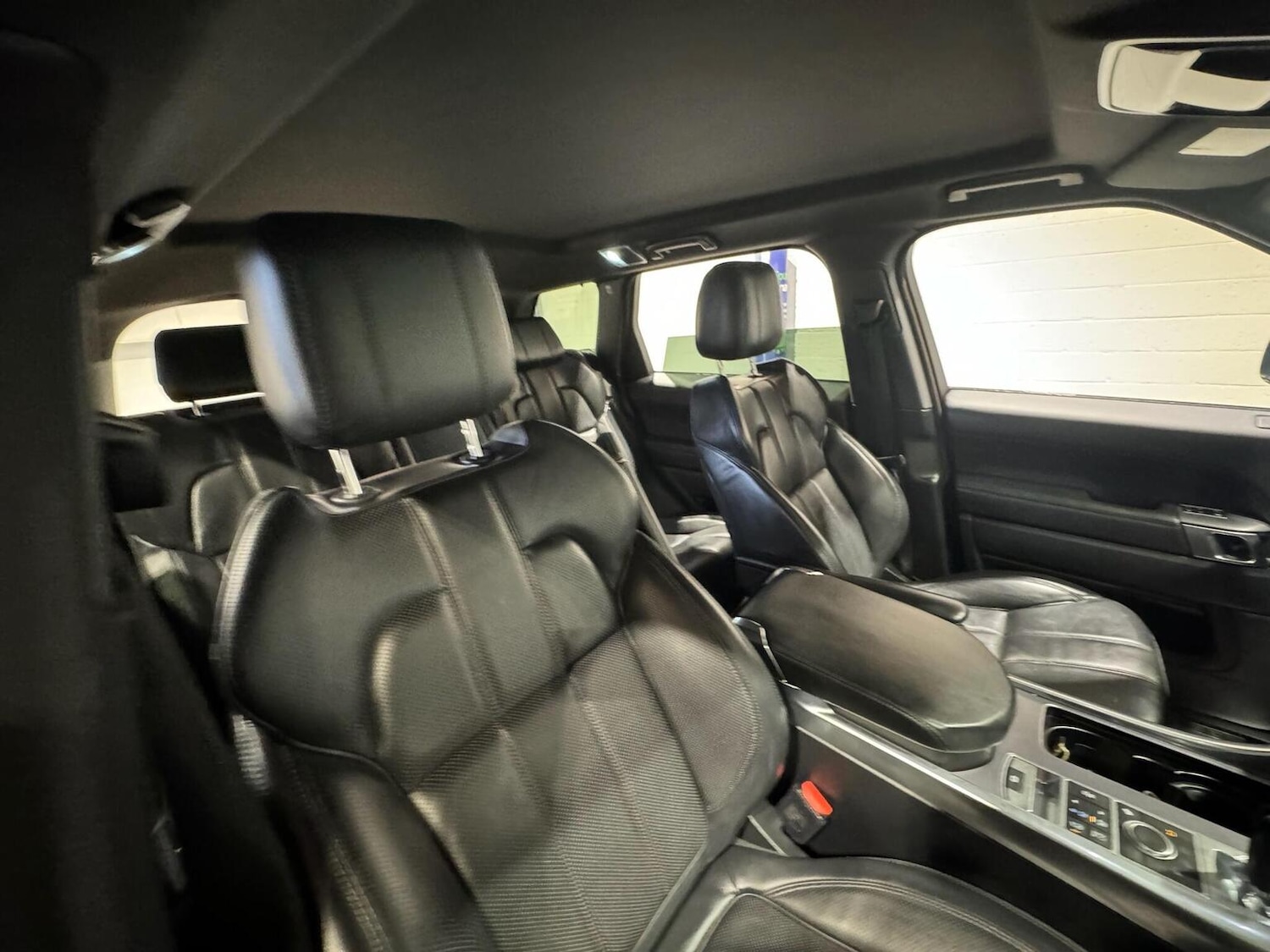 Used Land Rover Range Rover Sport 2015 for sale - 77590082: Photo 8