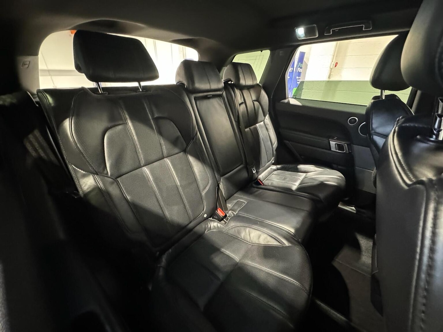 Used Land Rover Range Rover Sport 2015 for sale - 77590082: Photo 9