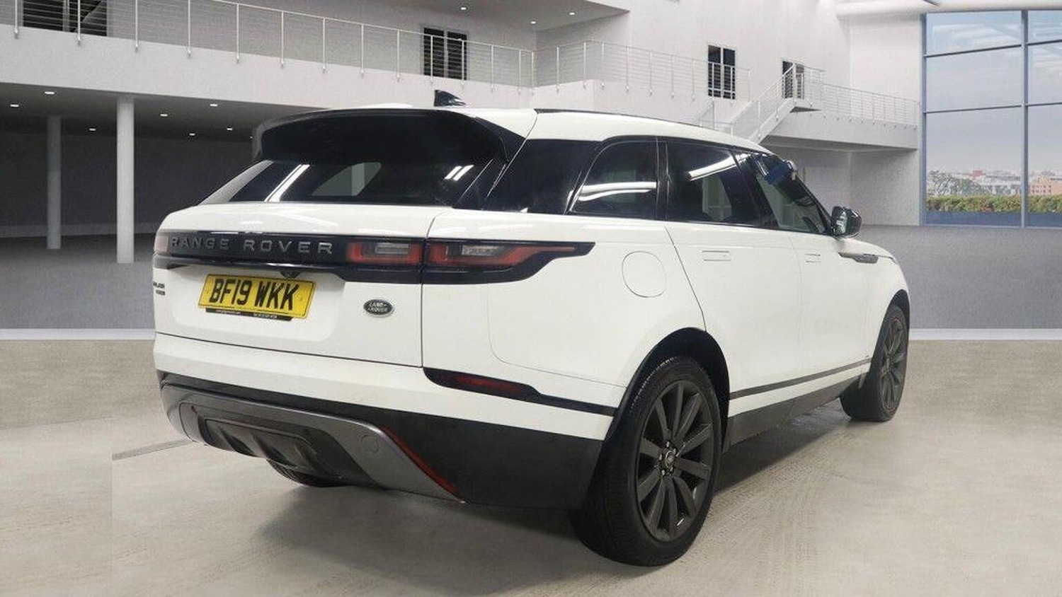 Used Land Rover Range Rover Velar 2019 for sale - 77555089: Photo 4