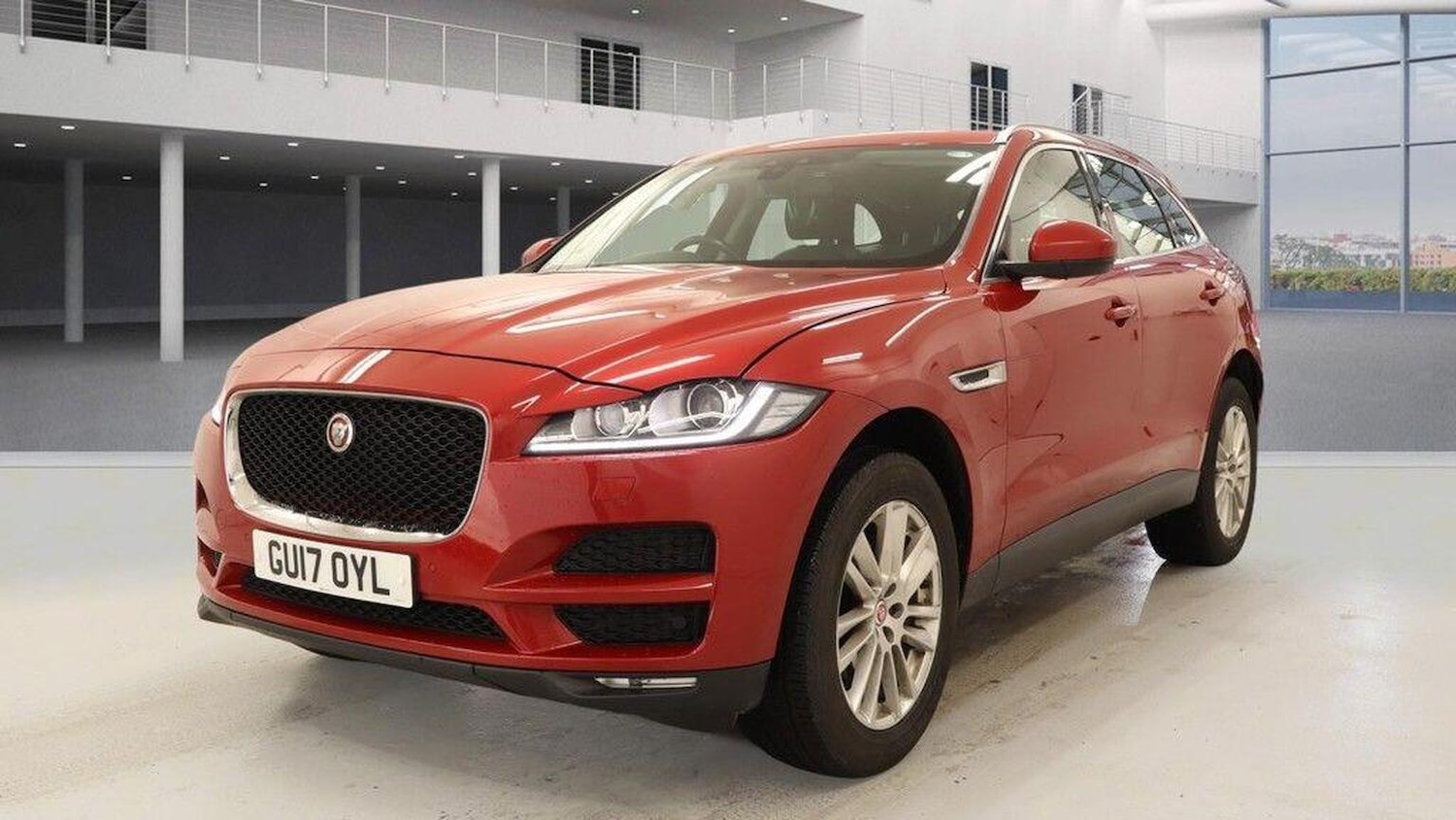 Used Jaguar F-Pace 2017 for sale - 77423403: Photo 2