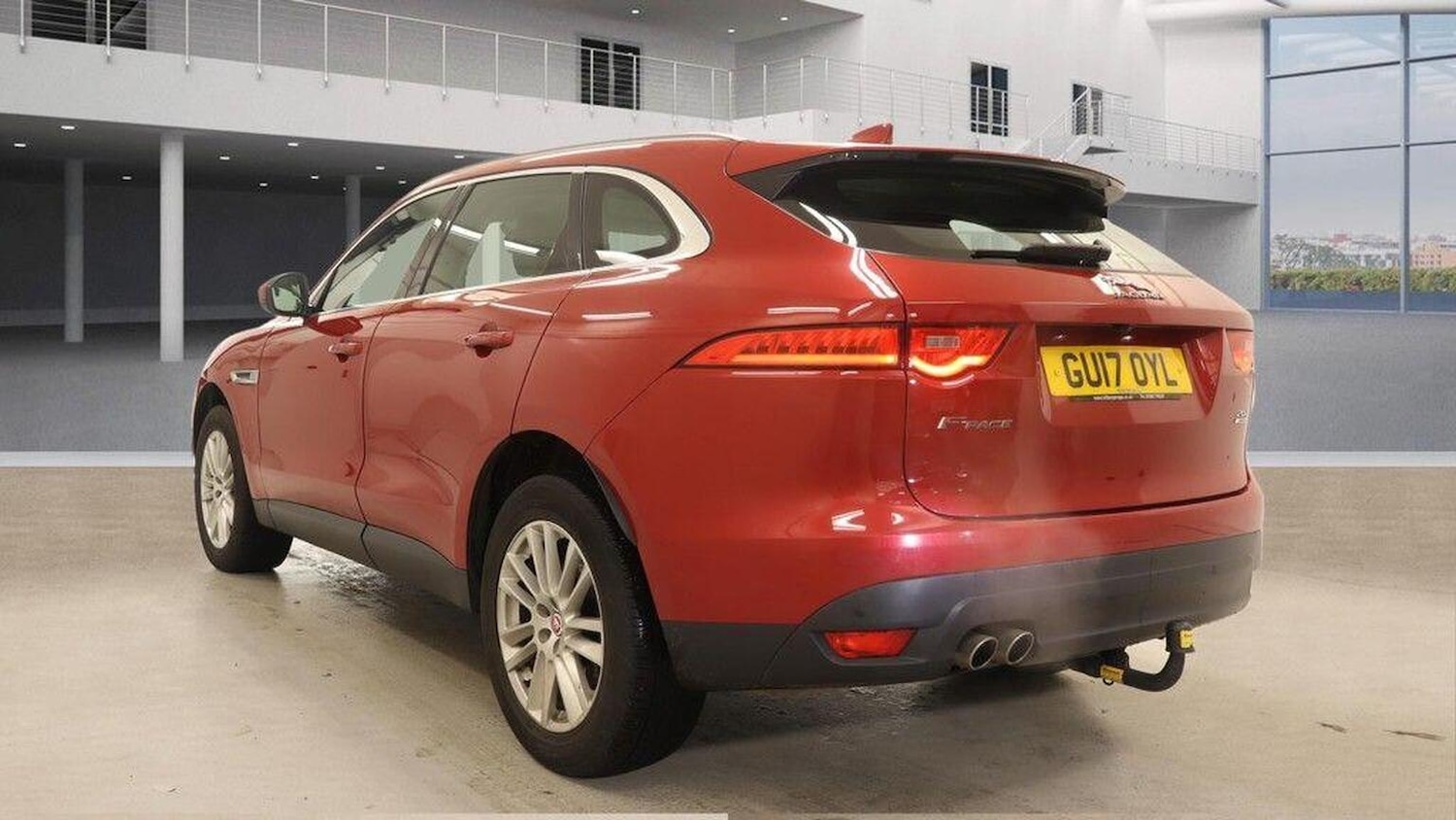 Used Jaguar F-Pace 2017 for sale - 77423403: Photo 4