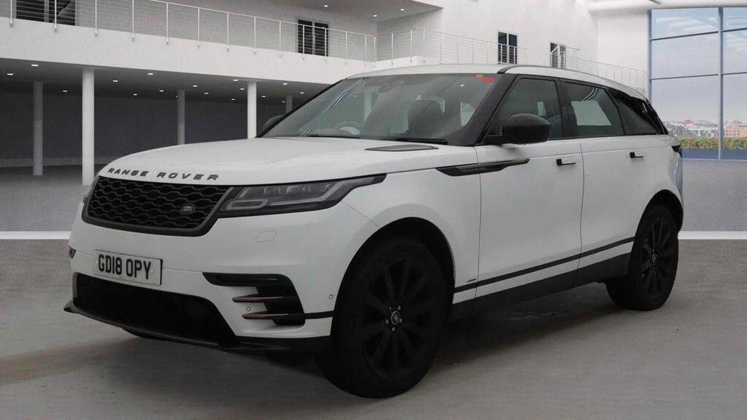 Used Land Rover Range Rover Velar 2018 for sale - 77555101: Photo 2