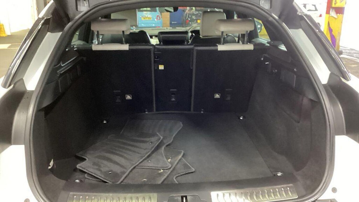 Used Land Rover Range Rover Velar 2018 for sale - 77555101: Photo 6