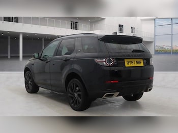 Used Land Rover Discovery Sport 2017 for sale - 77555094: Photo