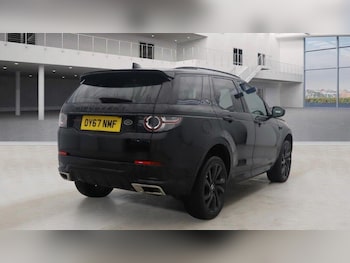 Used Land Rover Discovery Sport 2017 for sale - 77555094: Photo