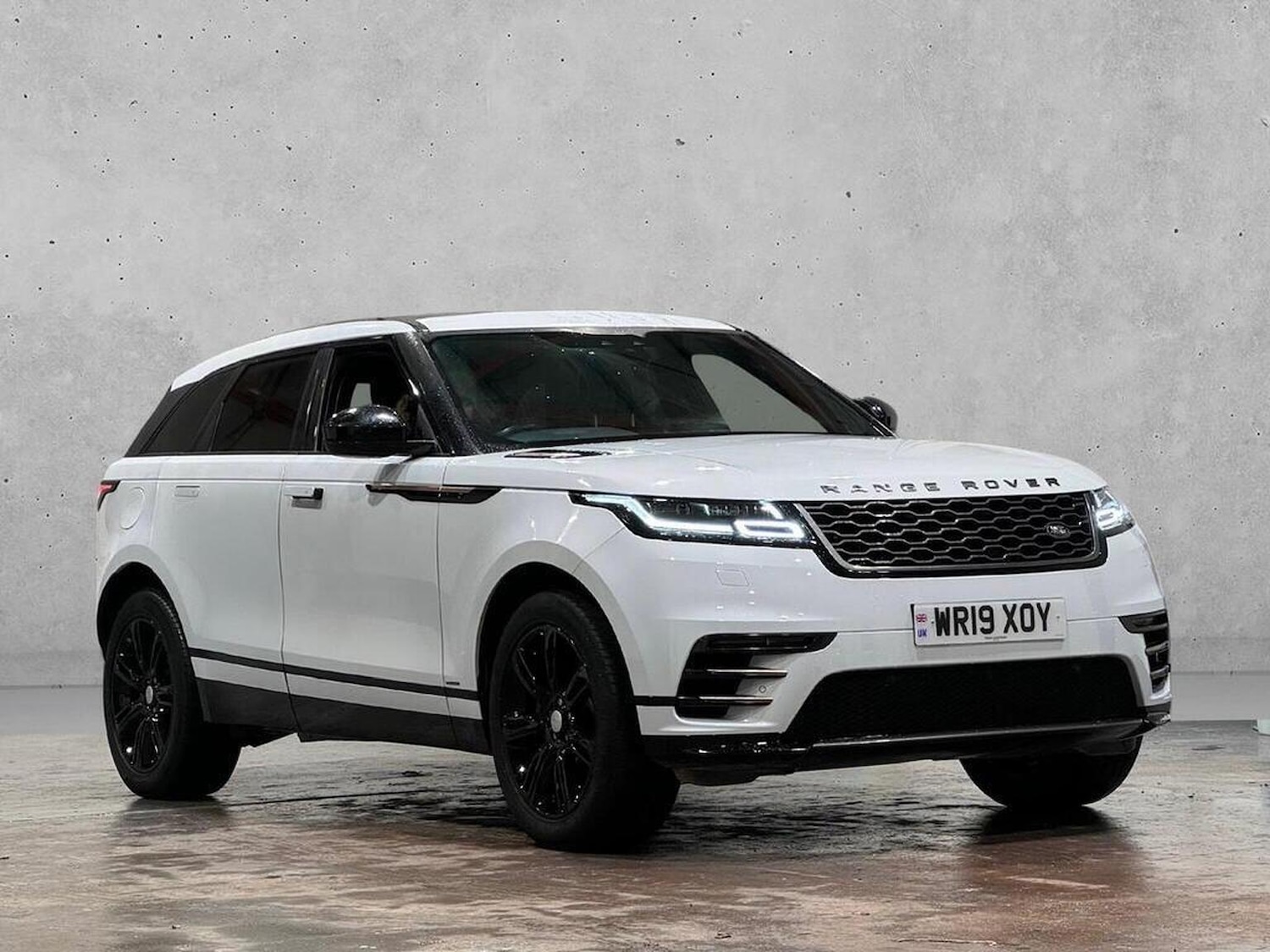 Used Land Rover Range Rover Velar 2019 for sale - 77572893: Photo 3