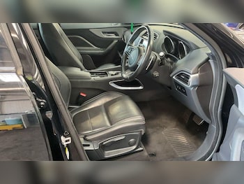 Used Jaguar F-Pace 2018 for sale - 79254990: Photo