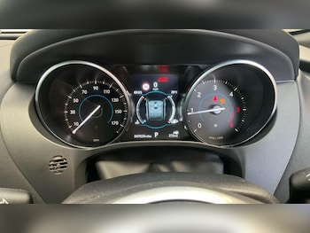Used Jaguar F-Pace 2018 for sale - 79254990: Photo
