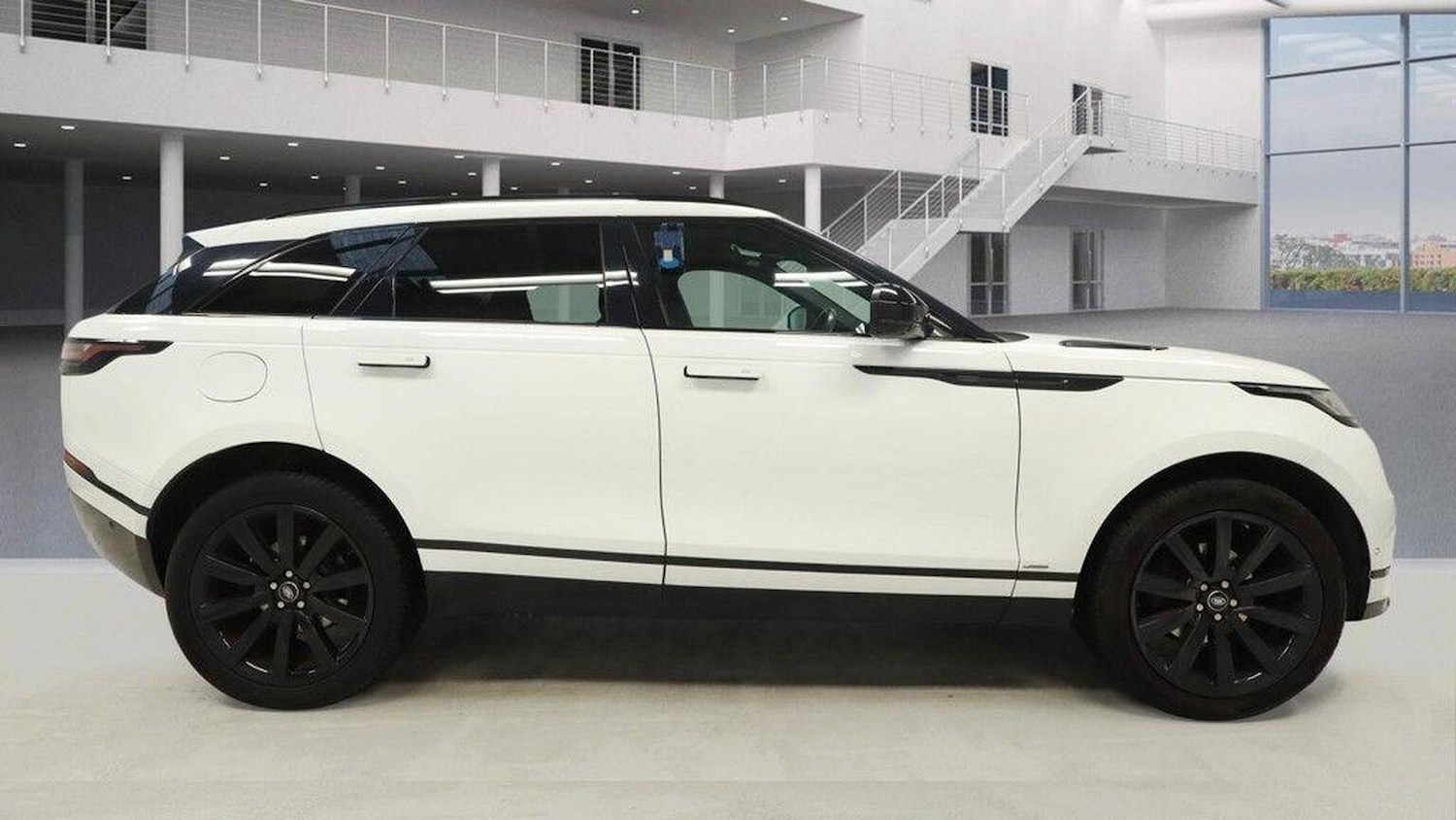 Used Land Rover Range Rover Velar 2018 for sale - 77314033: Photo 5