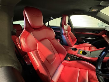 Used Porsche Taycan 2020 for sale - 79613108: Photo