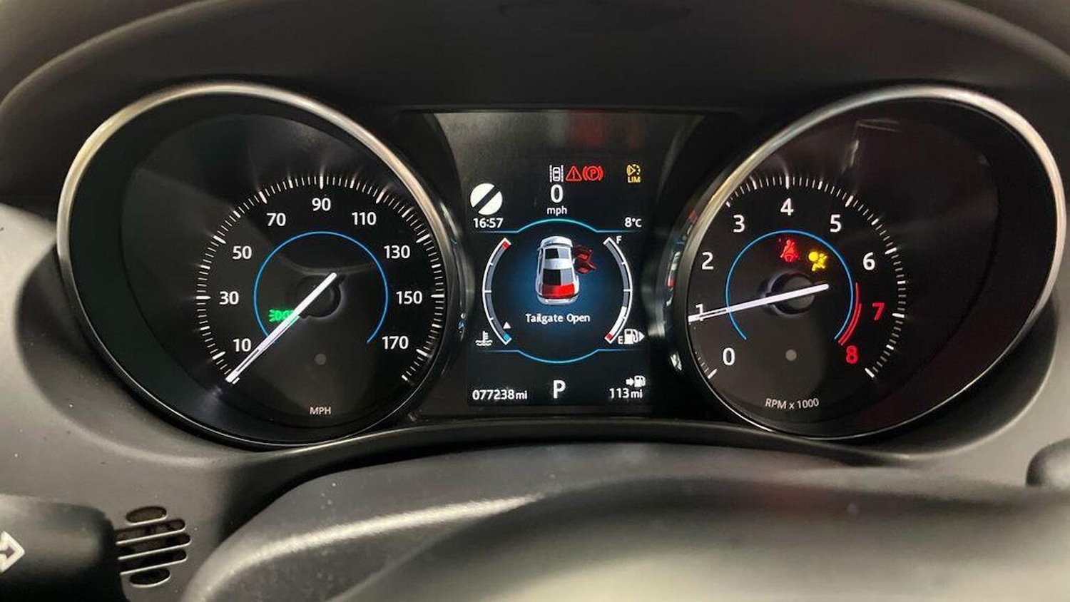 Used Jaguar XE 2016 for sale - 77668629: Photo 8