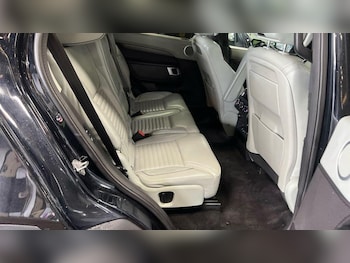 Used Land Rover Discovery 2019 for sale - 78703501: Photo
